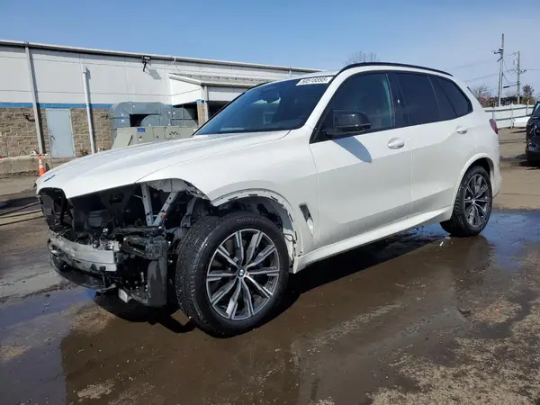5UXJU2C50KLB15342 2019 BMW X5 - Image 1
