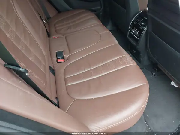 5UXJU2C50KLB15471 2019 BMW X5 - Image 8