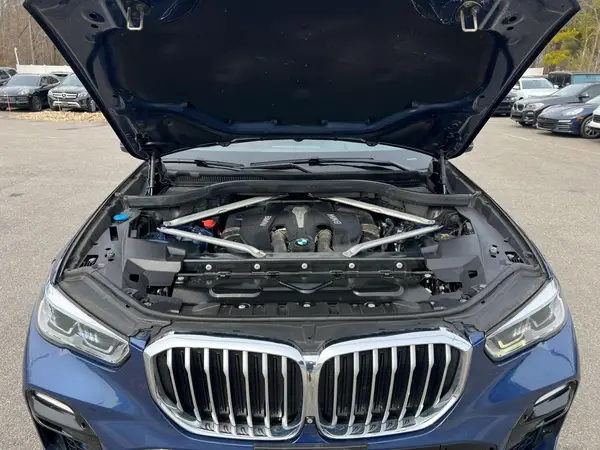 5UXJU2C50KLB15616 2019 BMW X5 - Image 8