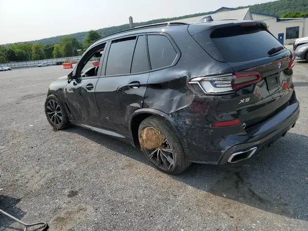 5UXJU2C50KLN65196 2019 BMW X5 - Image 2