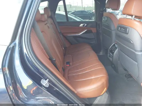 5UXJU2C50KLN67353 2019 BMW X5 - Image 8