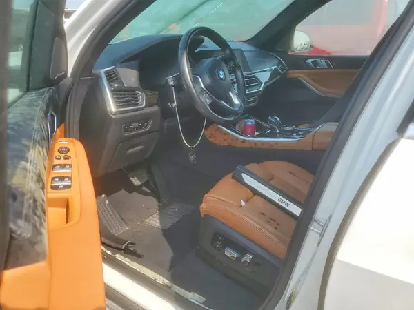 5UXJU2C51KLN66700 2019 BMW X5 - Image 8