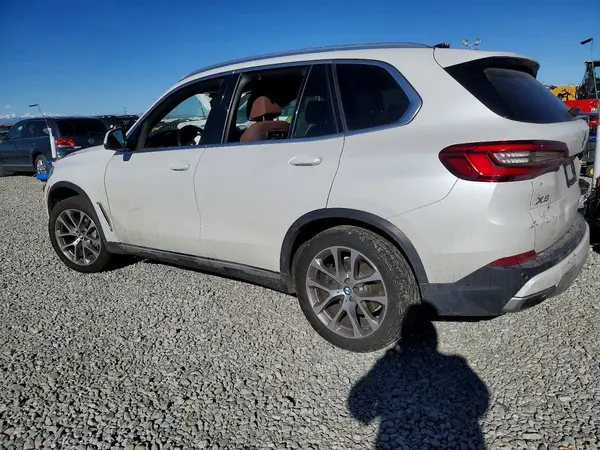 5UXJU2C51KLN67071 2019 BMW X5 - Image 2