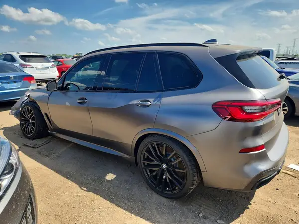 5UXJU2C52KLN65250 2019 BMW X5 - Image 2