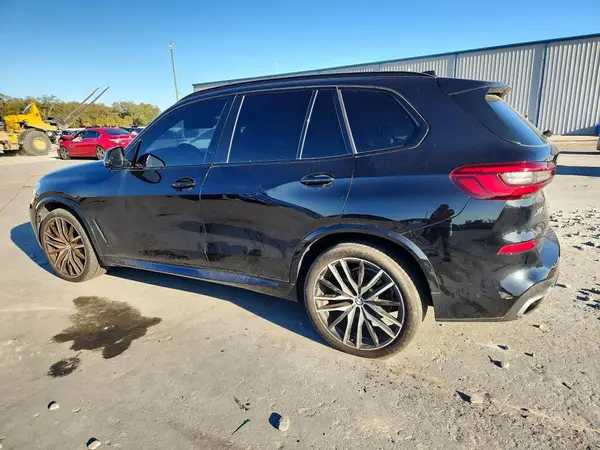 5UXJU2C52KLN65331 2019 BMW X5 - Image 2