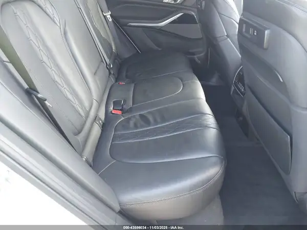5UXJU2C53KLN49607 2019 BMW X5 - Image 8