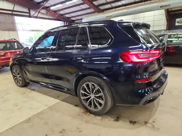 5UXJU2C53KLN64706 2019 BMW X5 - Image 2