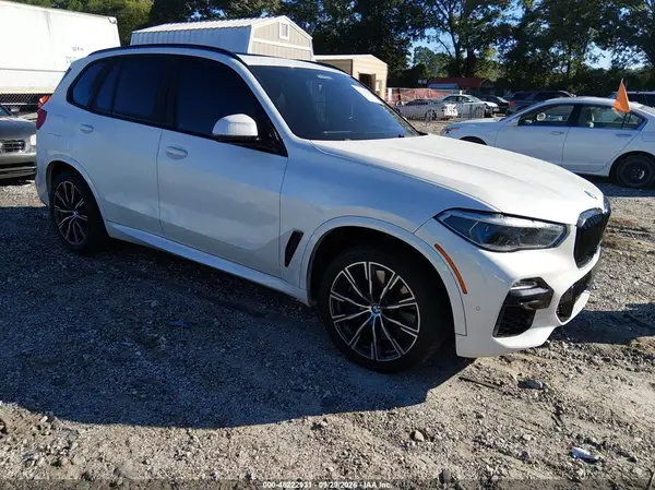 5UXJU2C54KLB15246 2019 BMW X5 - Image 1