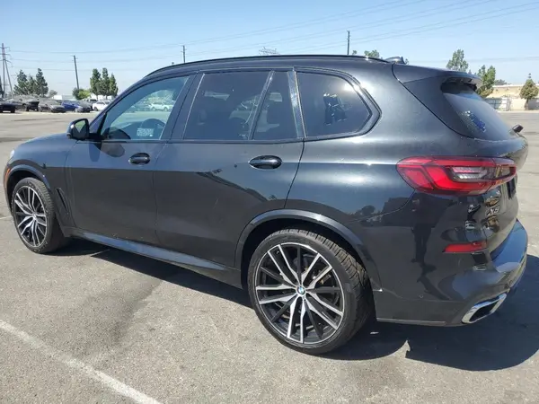 5UXJU2C54KLN49700 2019 BMW X5 - Image 2