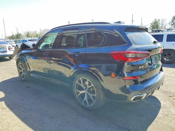 5UXJU2C54KLN64830 2019 BMW X5 - Image 2
