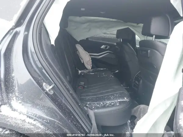 5UXJU2C54KLN66139 2019 BMW X5 - Image 8