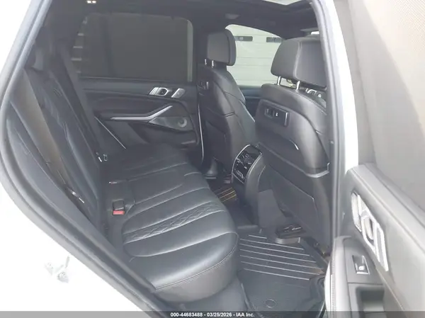5UXJU2C54KLN67310 2019 BMW X5 - Image 8