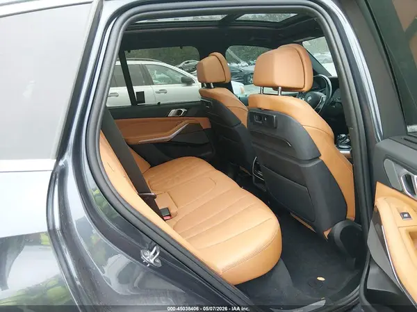 5UXJU2C55KLN49849 2019 BMW X5 - Image 8