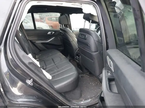 5UXJU2C56KLN49861 2019 BMW X5 - Image 8