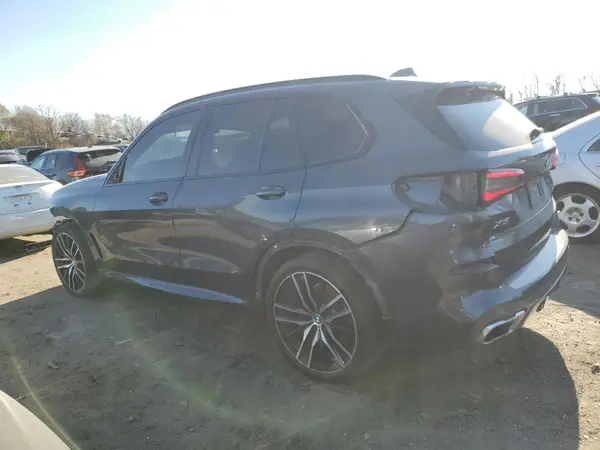 5UXJU2C56KLN65381 2019 BMW X5 - Image 2