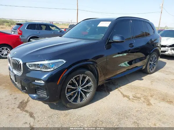 5UXJU2C56KLN66062 2019 BMW X5 - Image 2