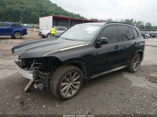 5UXJU2C57KLB15497 2019 BMW X5 - Image 2