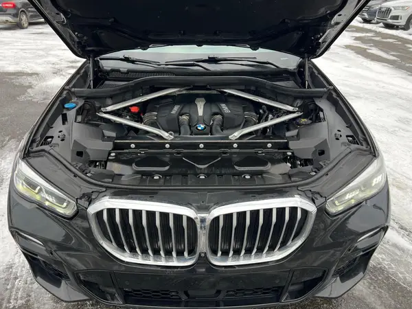 5UXJU2C57KLN49464 2019 BMW X5 - Image 8