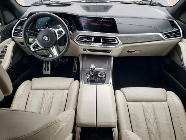 5UXJU2C57KLN64448 2019 BMW X5 - Image 8