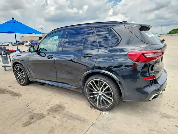5UXJU2C57KLN67608 2019 BMW X5 - Image 2