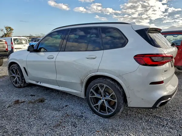 5UXJU2C58KLB15556 2019 BMW X5 - Image 2