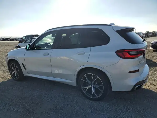 5UXJU2C58KLN64202 2019 BMW X5 - Image 2