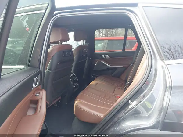 5UXJU2C58KLN64541 2019 BMW X5 - Image 8