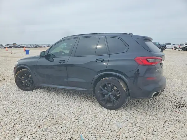 5UXJU2C58KLN66094 2019 BMW X5 - Image 2