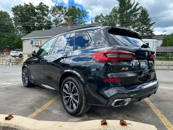 5UXJU2C58KLN67195 2019 BMW X5 - Image 2