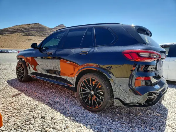 5UXJU2C58KLN67908 2019 BMW X5 - Image 2
