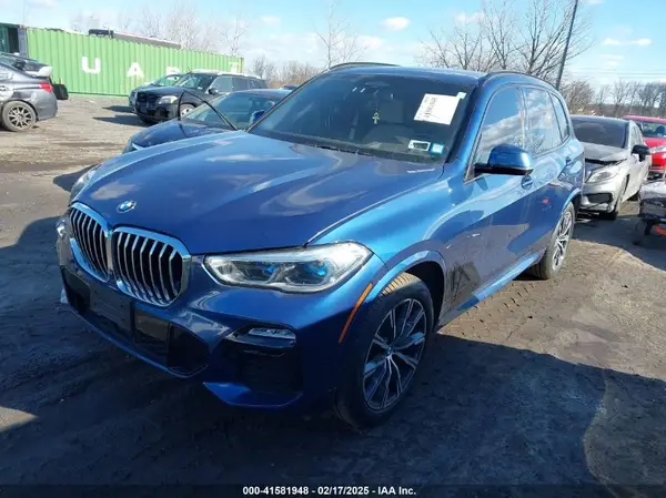 5UXJU2C59KLB15212 2019 BMW X5 - Image 2