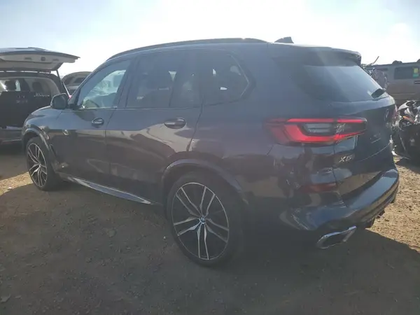 5UXJU2C59KLN49692 2019 BMW X5 - Image 2