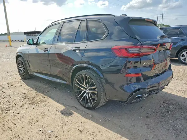 5UXJU2C59KLN49790 2019 BMW X5 - Image 2