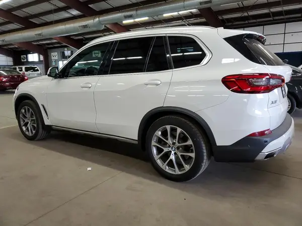 5UXJU2C59KLN49806 2019 BMW X5 - Image 2