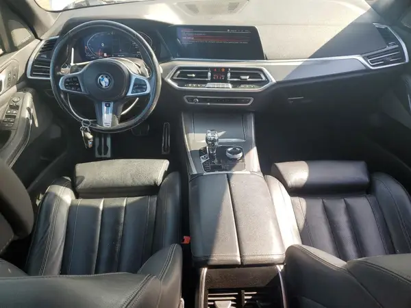 5UXJU2C59KLN65147 2019 BMW X5 - Image 8