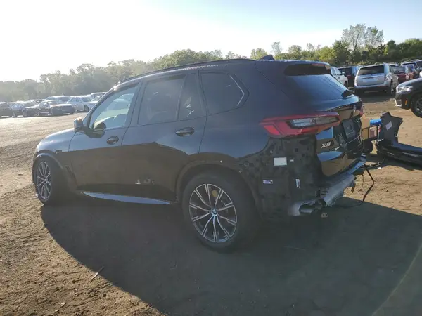 5UXJU2C59KLN67335 2019 BMW X5 - Image 2