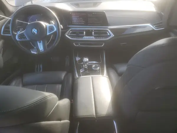 5UXJU2C5XKLB15347 2019 BMW X5 - Image 8