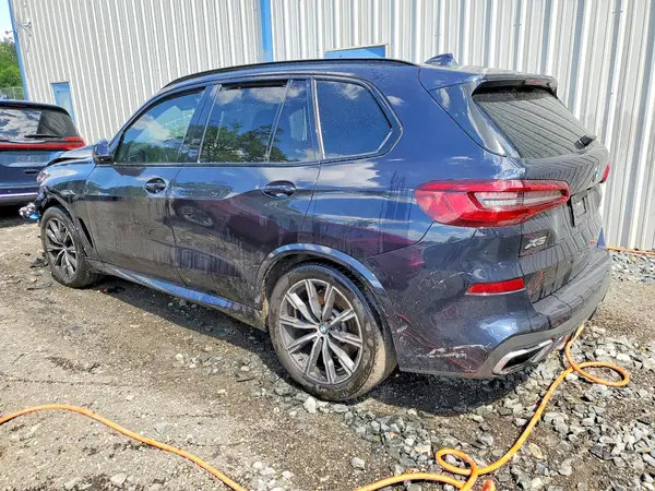5UXJU2C5XKLN65349 2019 BMW X5 - Image 2