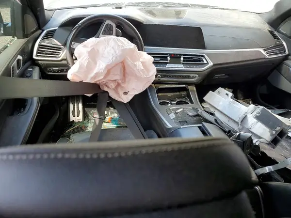 5UXJU2C5XKLN65349 2019 BMW X5 - Image 8