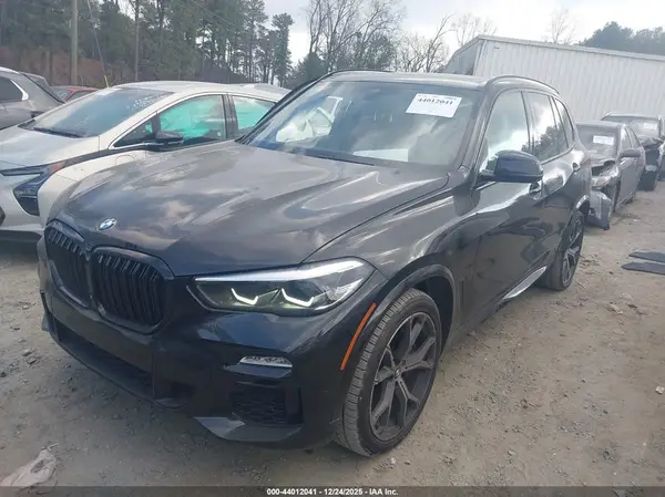 5UXJU2C5XKLN65769 2019 BMW X5 - Image 2