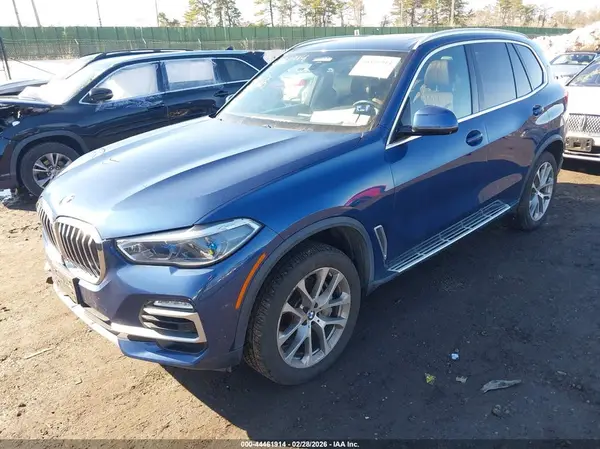5UXJU2C5XKLN65917 2019 BMW X5 - Image 2