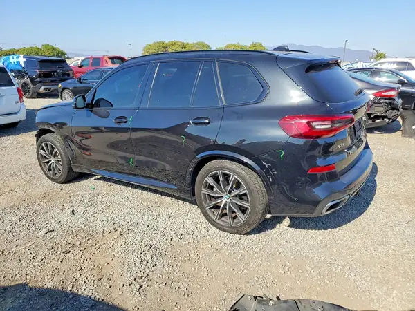 5UXJU2C5XKLN66274 2019 BMW X5 - Image 2