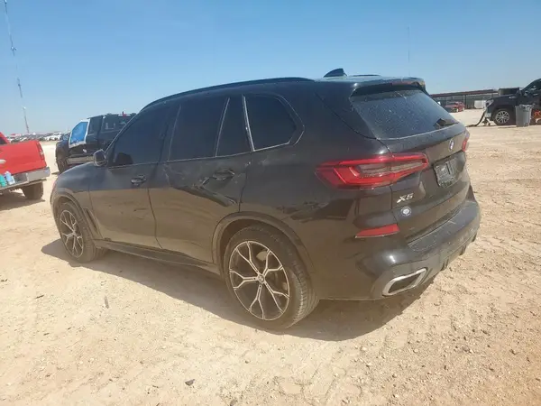 5UXJU2C5XKLN67148 2019 BMW X5 - Image 2
