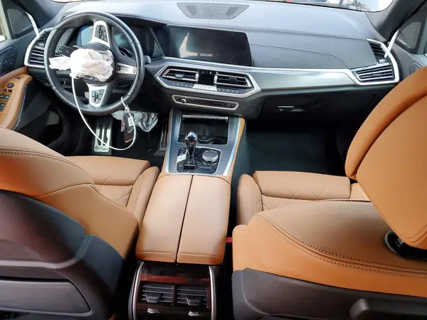 5UXJU4C00P9R60676 2023 BMW X5 - Image 8