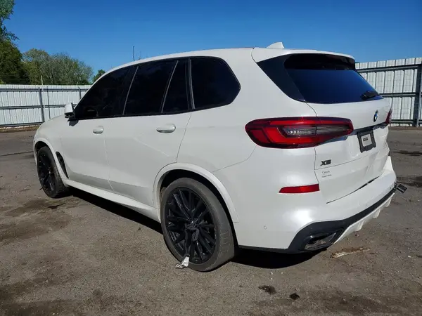 5UXJU4C01LLE45623 2020 BMW X5 - Image 2