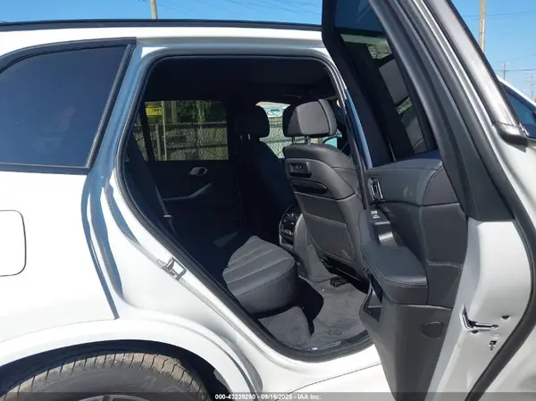 5UXJU4C01LLE46237 2020 BMW X5 - Image 8