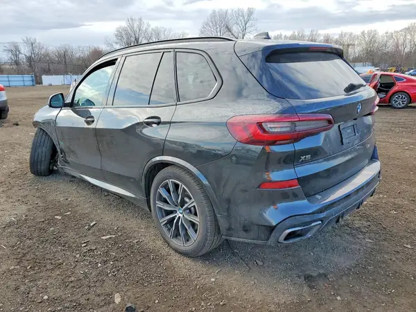 5UXJU4C01N9M89165 2022 BMW X5 - Image 2