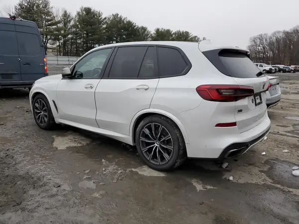 5UXJU4C02LLE45422 2020 BMW X5 - Image 2