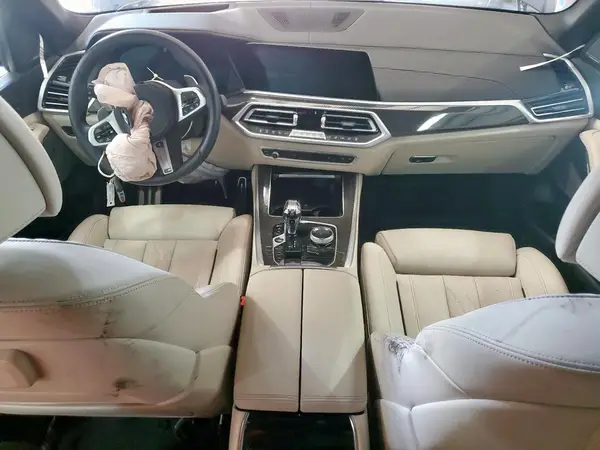 5UXJU4C02N9N02036 2022 BMW X5 - Image 8