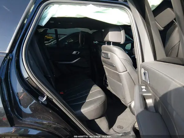 5UXJU4C03L9C39569 2020 BMW X5 - Image 8